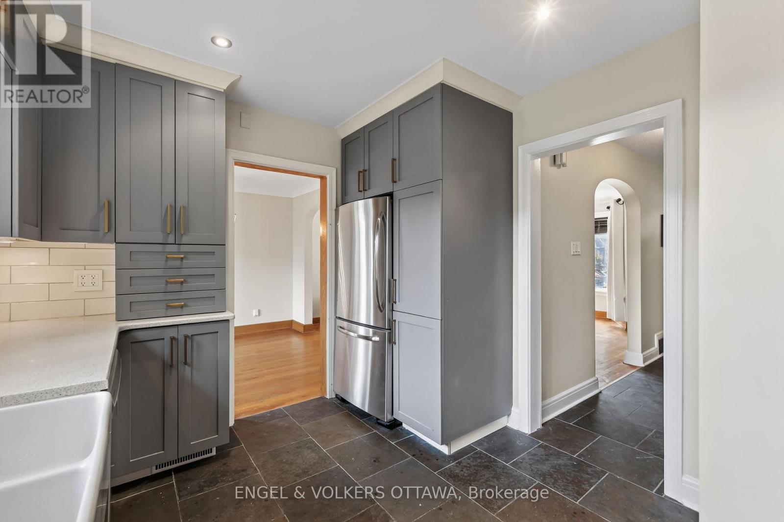 139 Renfrew Avenue, Ottawa, ON