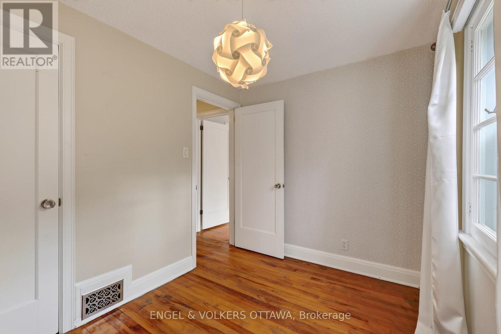139 Renfrew Avenue, Ottawa, ON