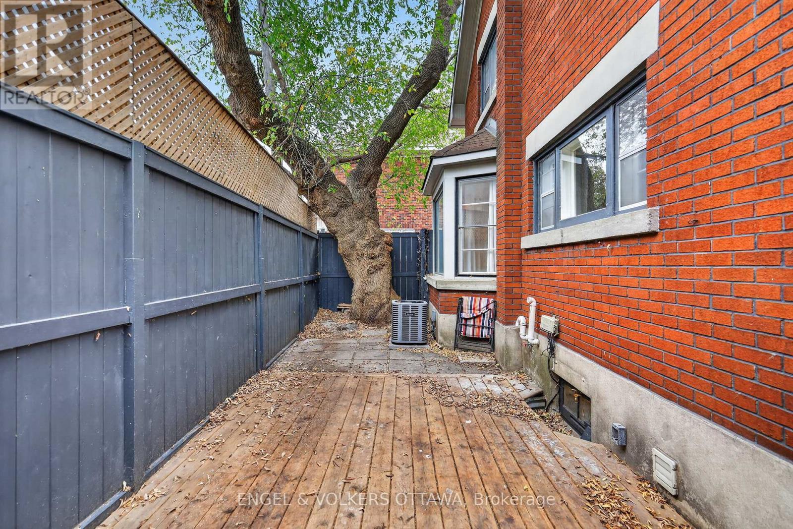 139 Renfrew Avenue, Ottawa, ON