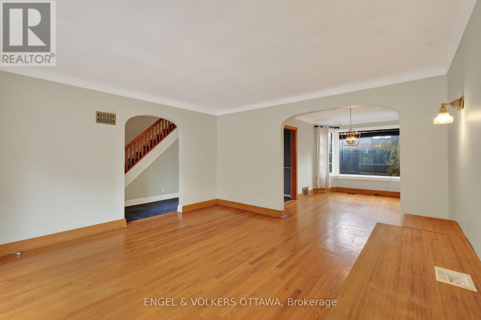 139 Renfrew Avenue, Ottawa, ON
