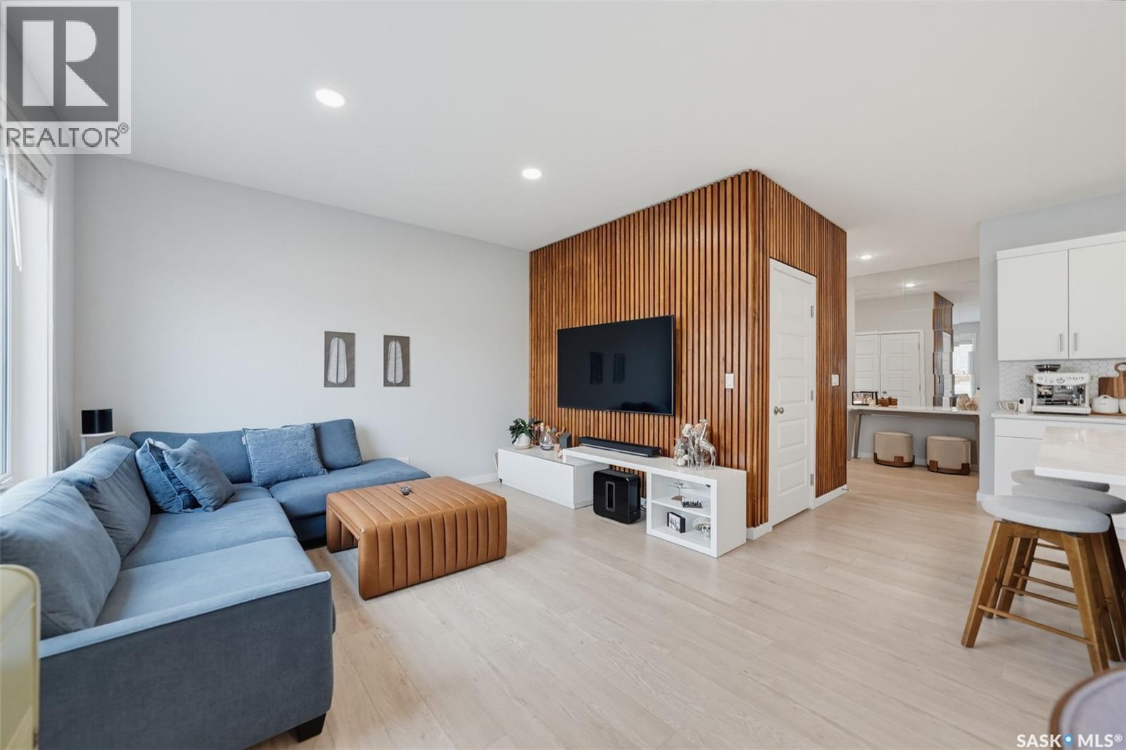 574 Mcfaull Crescent, Saskatoon, SK