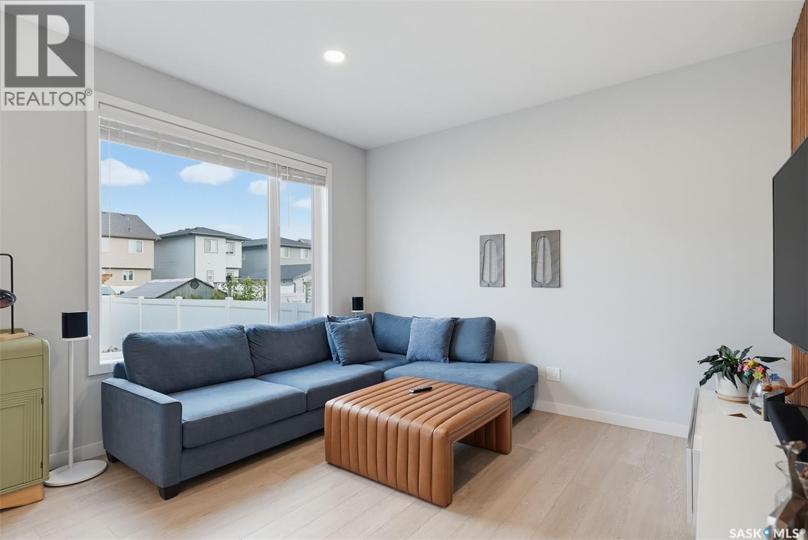 574 Mcfaull Crescent, Saskatoon, SK