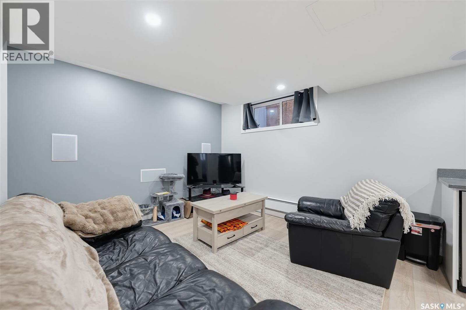 574 Mcfaull Crescent, Saskatoon, SK