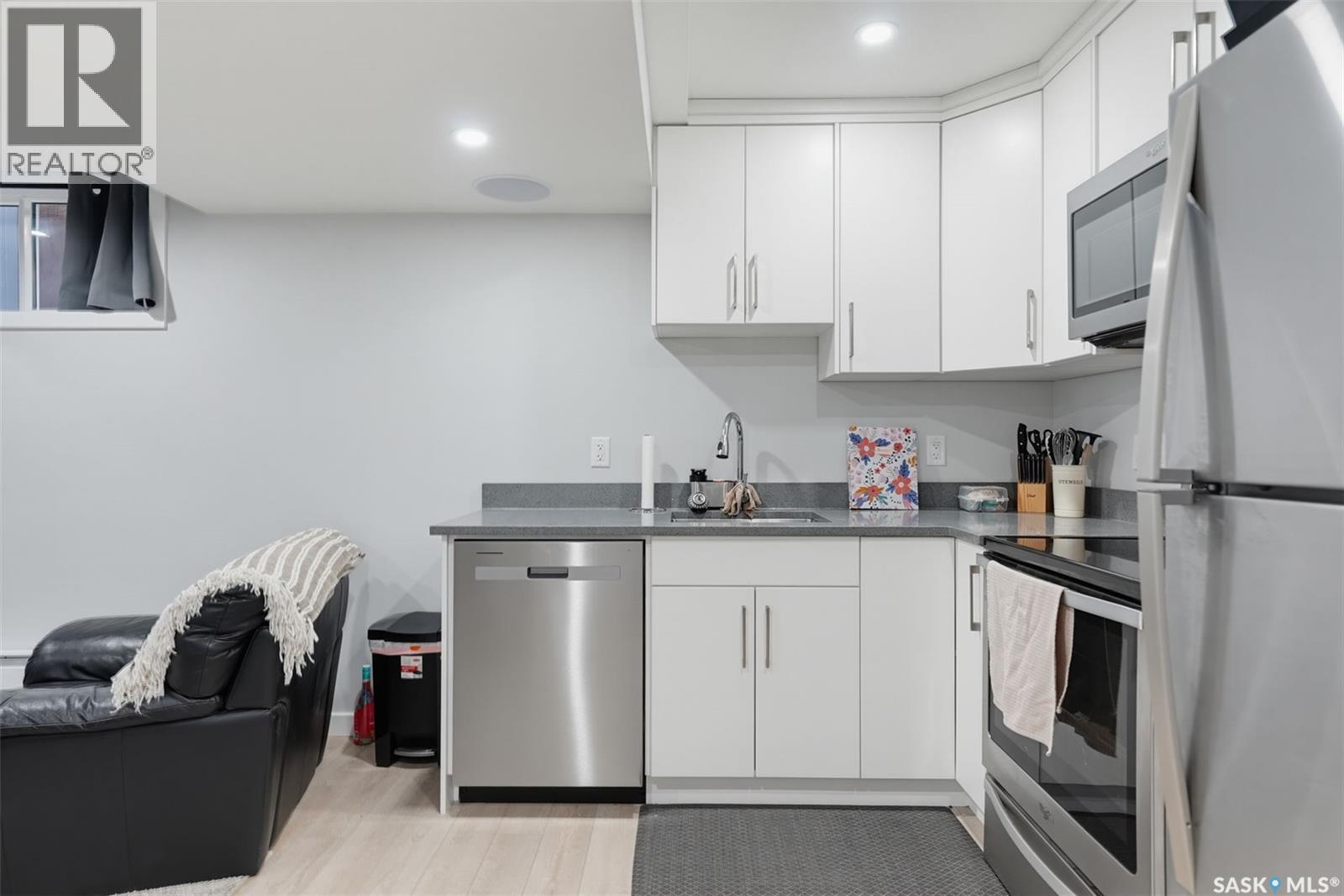 574 Mcfaull Crescent, Saskatoon, SK