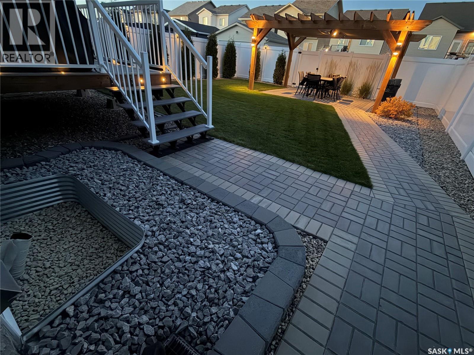 574 Mcfaull Crescent, Saskatoon, SK
