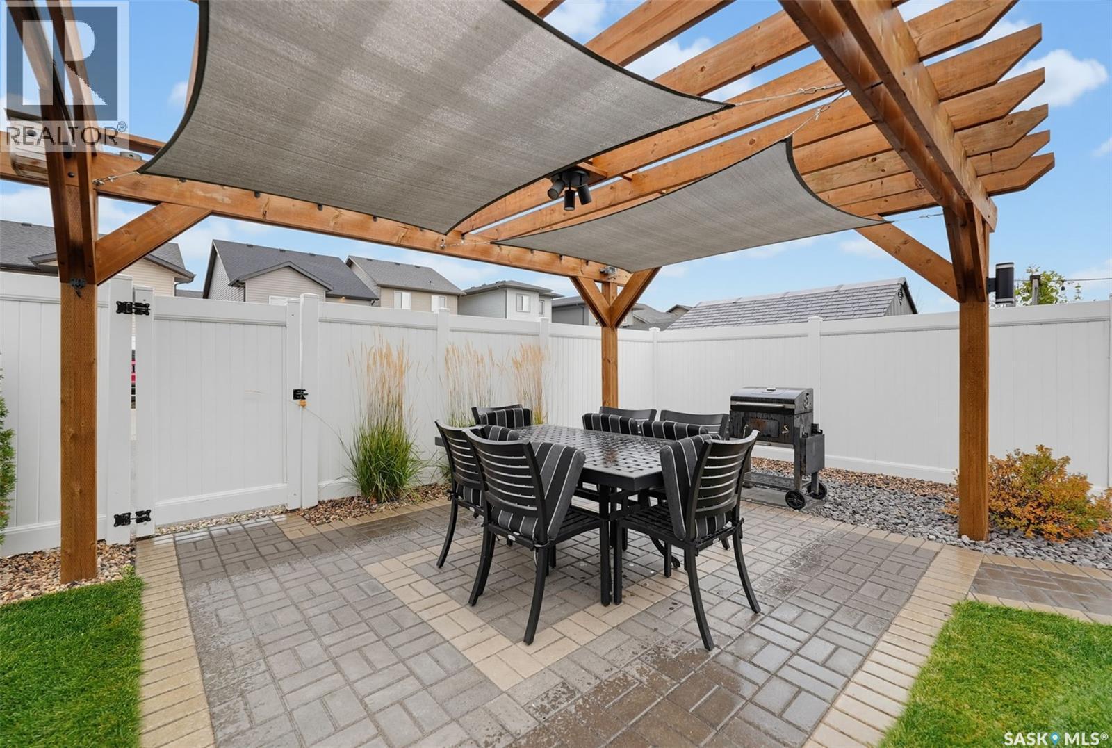 574 Mcfaull Crescent, Saskatoon, SK