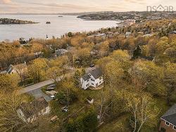 8 Emmerson Street Bedford, NS B4A 1V7