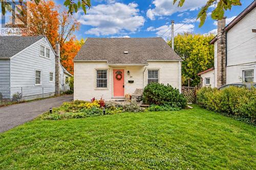 39 LORNE STREET  Kingston (East Of Sir John A. Blvd), ON K7K 4L6