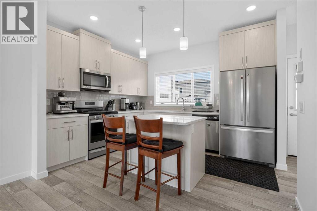 Virtually Staged - 60 Walcrest Gate Se, Calgary, AB