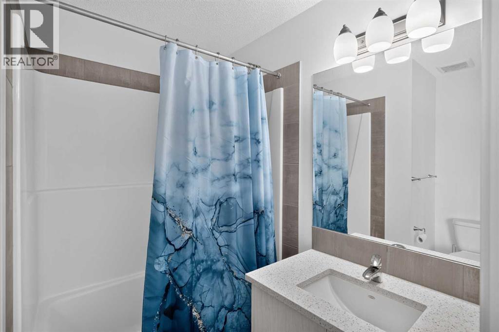 60 Walcrest Gate Se, Calgary, AB