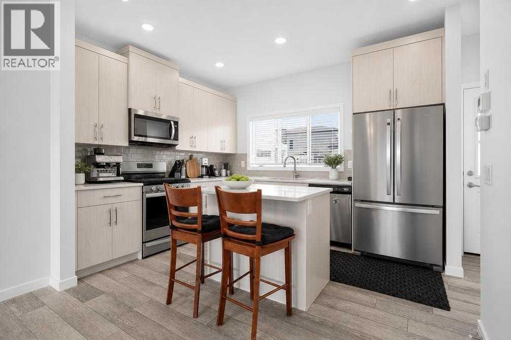 Virtually Staged - 60 Walcrest Gate Se, Calgary, AB