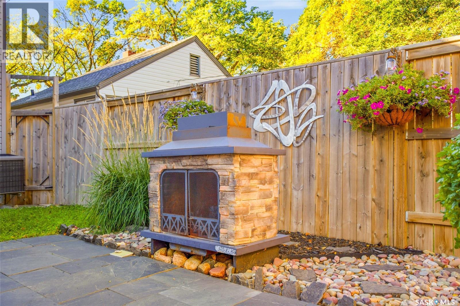 718 31St Street W, Saskatoon, SK