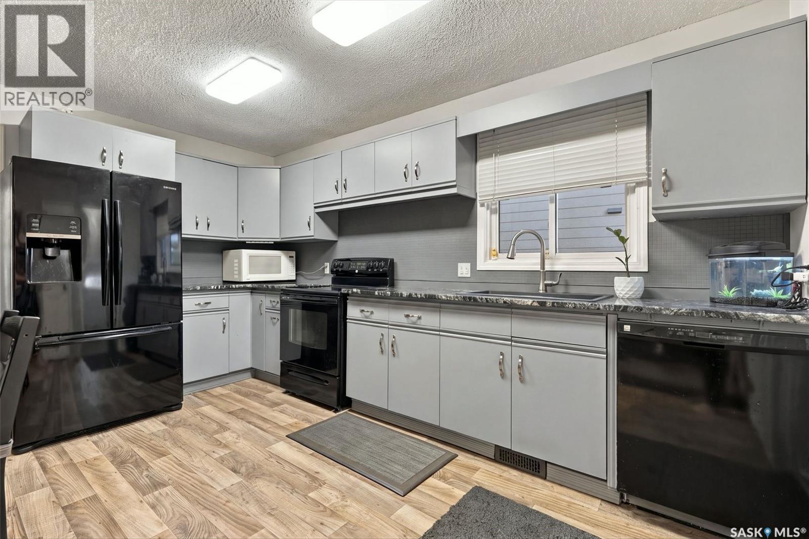98 Magee Crescent, Regina, SK