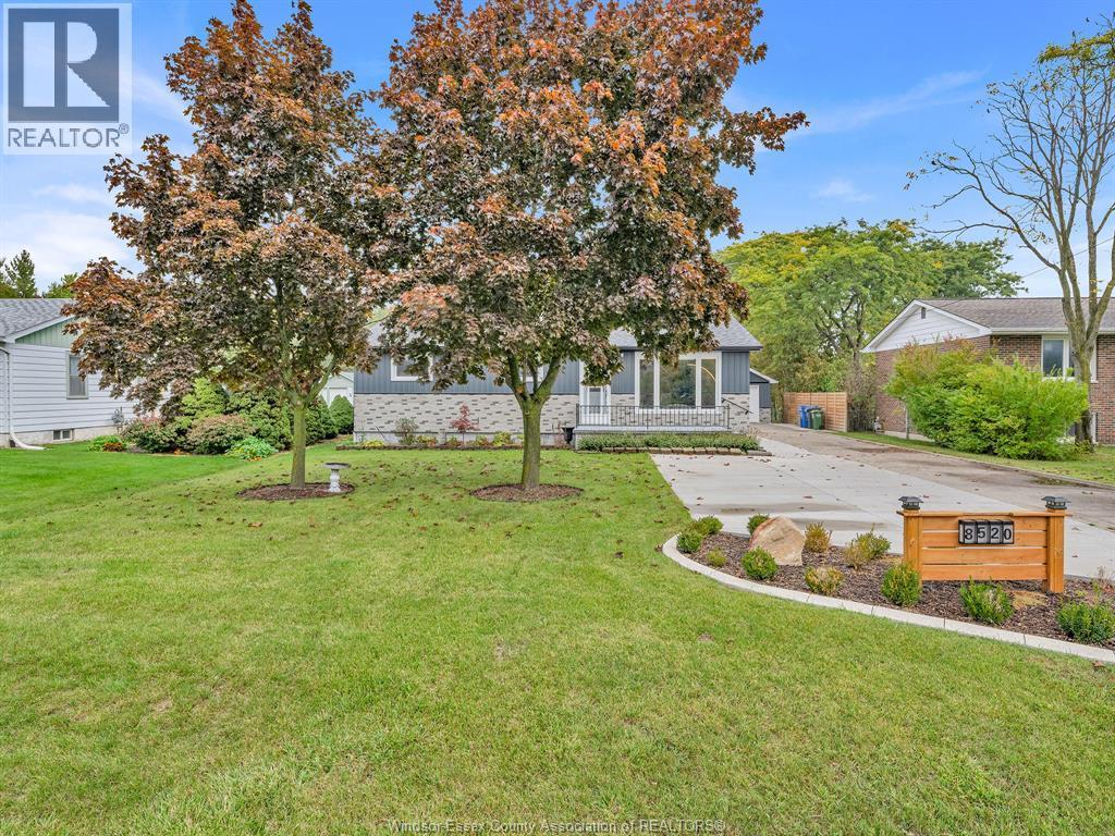8520 Middle Sideroad, Mcgregor, ON