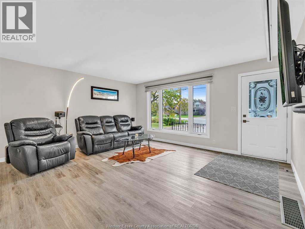 8520 Middle Sideroad, Mcgregor, ON