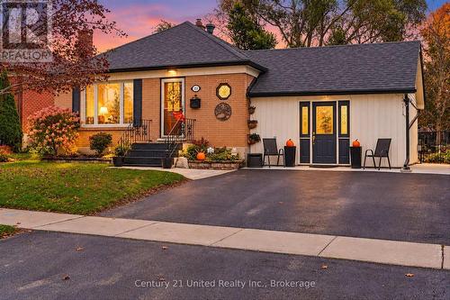 151 ELIZABETH AVENUE  Peterborough (Northcrest Ward 5), ON K9H 5E2