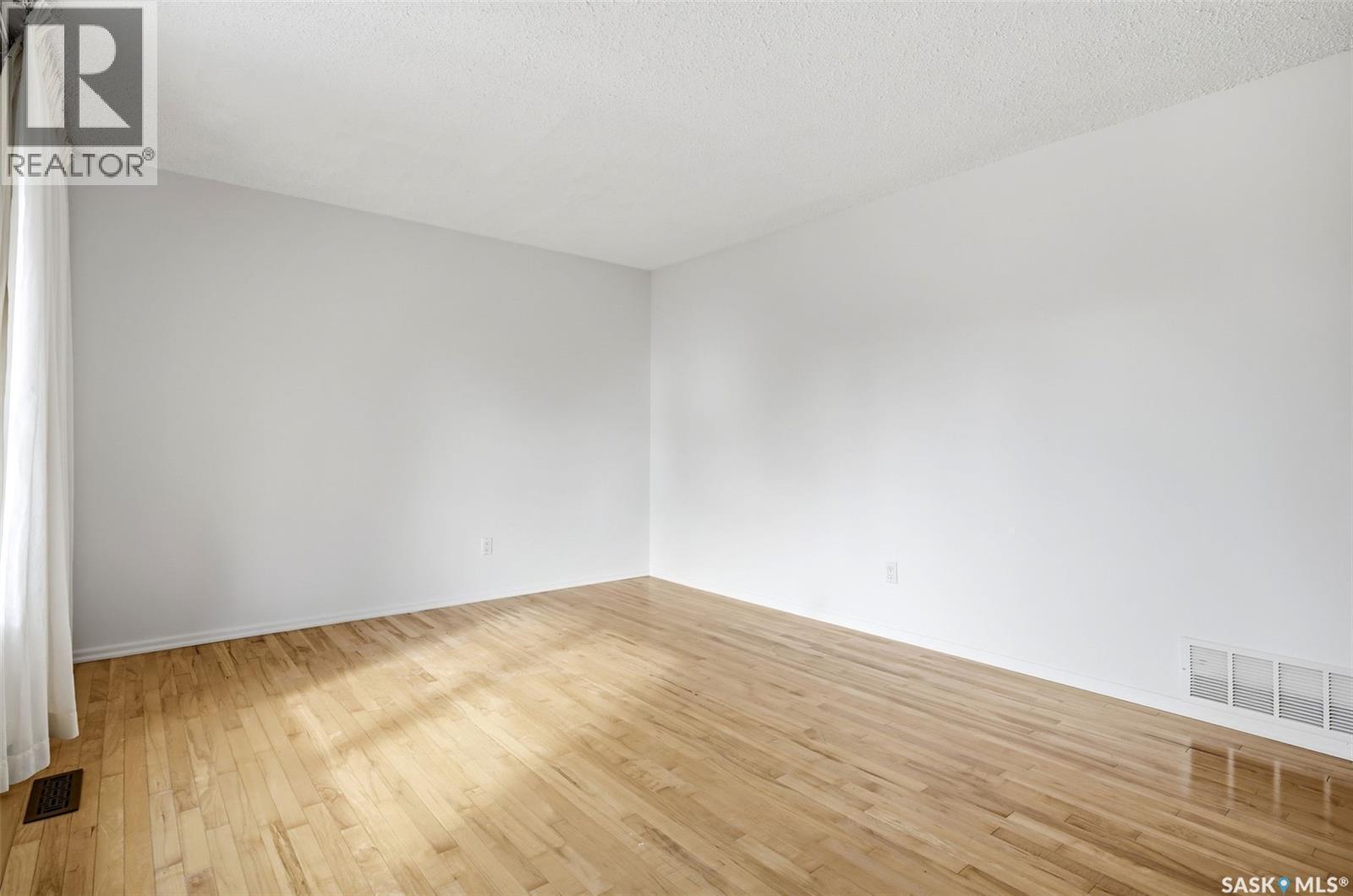 98 Read Avenue, Regina, SK