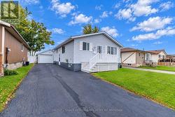 27 CHANTAL COURT Welland (Lincoln/Crowland), ON L3B 5V3