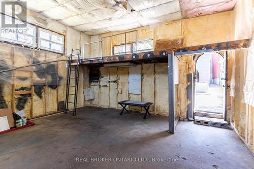 127 Barnesdale Avenue N, Hamilton, ON 