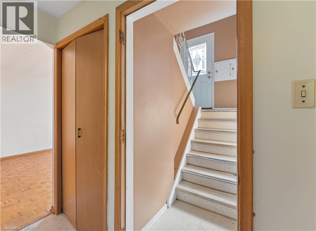 530 Glen Forrest Boulevard, Waterloo, ON