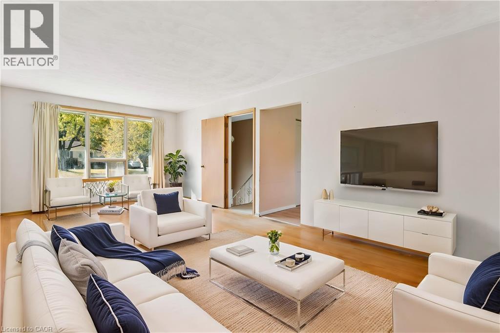 VIRTUALLY STAGED - 530 Glen Forrest Boulevard, Waterloo, ON