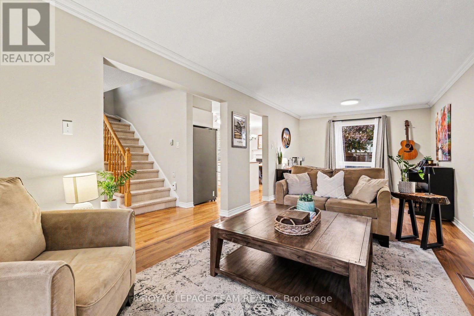 Open living/dining - 4 Degas Court, Ottawa, ON