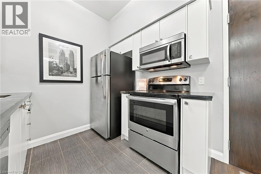 Granite Counters and GE Stainless Steel Appliance package - 112 King Street E Unit# 607, Hamilton, ON