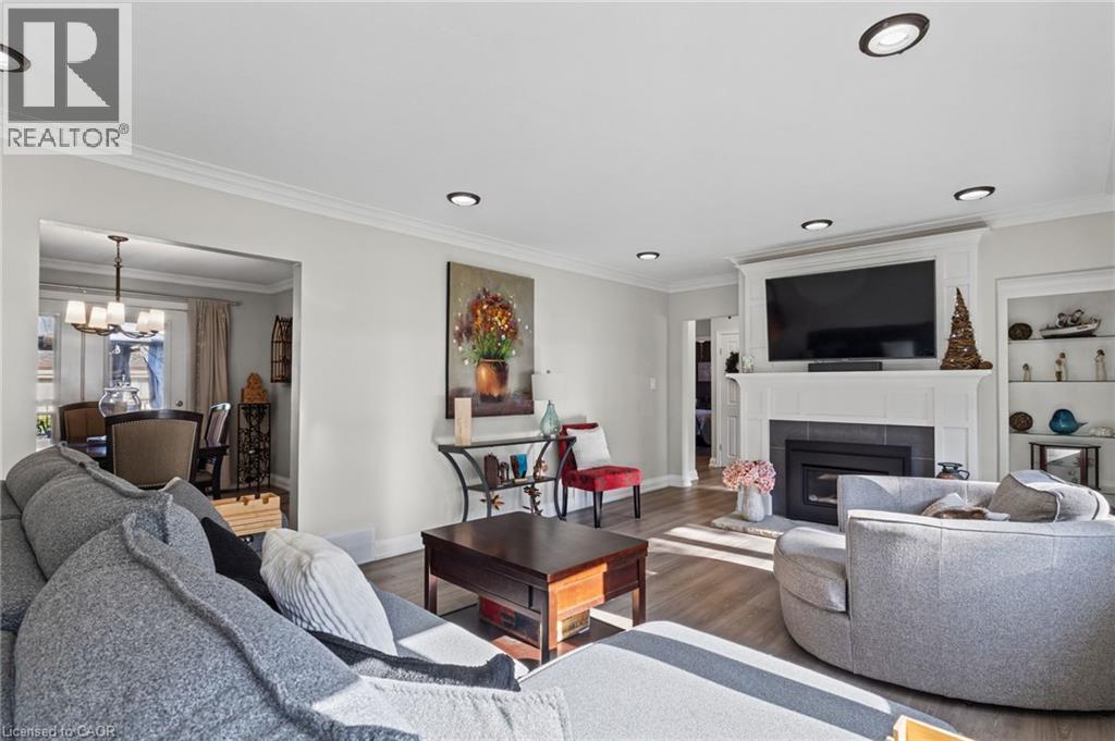 497 Townsend Avenue, Burlington, ON