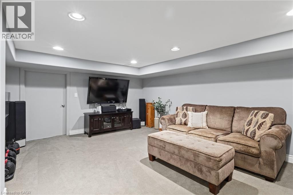 497 Townsend Avenue, Burlington, ON