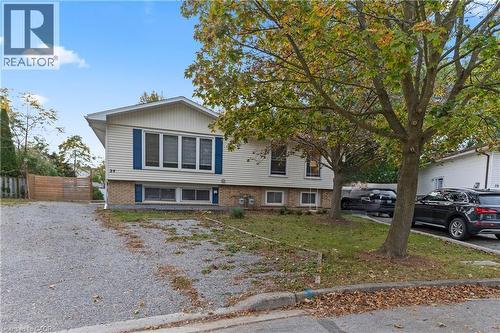 24 TARA Crescent  Thorold, ON L2V 4M1