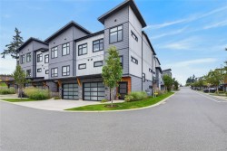 #30-623 Crown Isle Blvd Courtenay, BC V9N 8W8