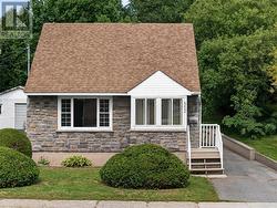 552 Pine Street Sudbury, ON P3C 1Y6
