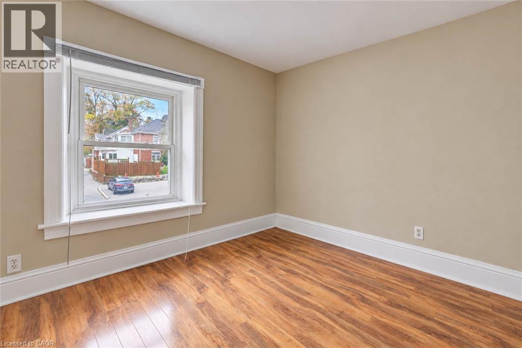 5 George Street S, Cambridge, ON