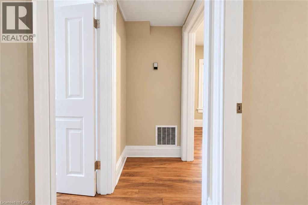 5 George Street S, Cambridge, ON