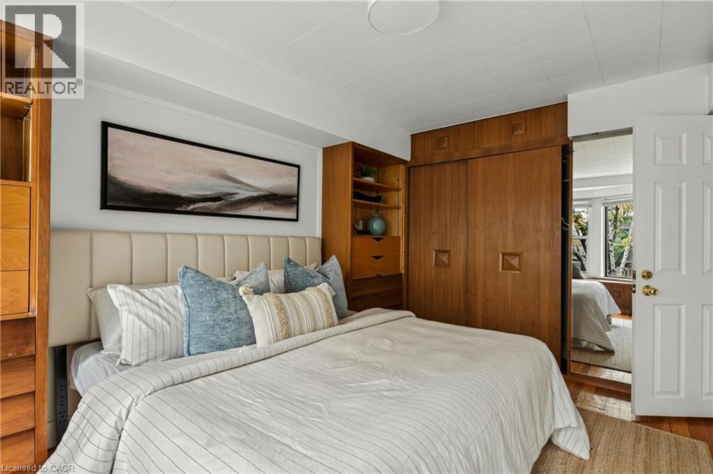 28 North Oval, Hamilton, ON