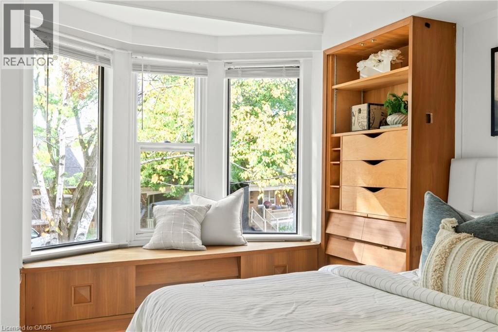 28 North Oval, Hamilton, ON