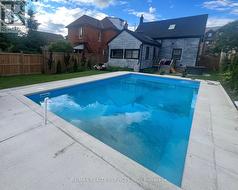 323 CHARLTON AVENUE W  Hamilton, ON L8P 2E6
