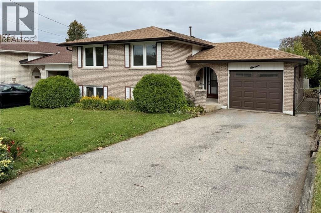 11 Glenmurray Court, Hamilton, ON