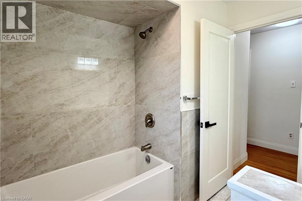 11 Glenmurray Court, Hamilton, ON