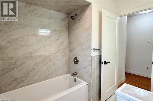 11 Glenmurray Court, Hamilton, ON 