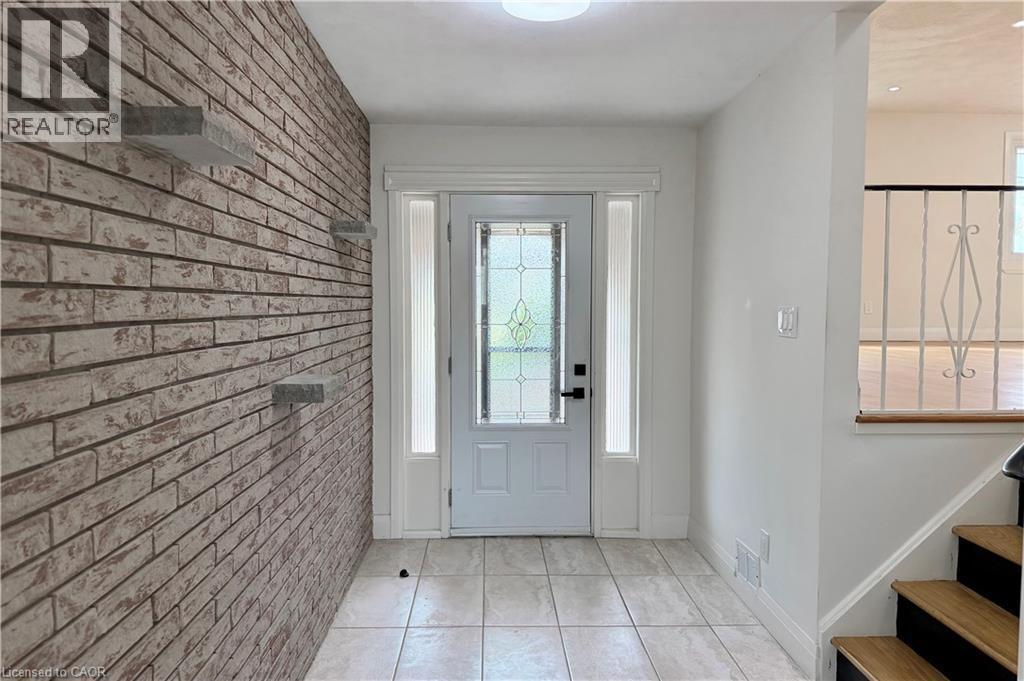 11 Glenmurray Court, Hamilton, ON