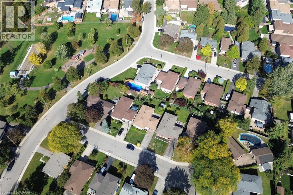 11 Glenmurray Court, Hamilton, ON