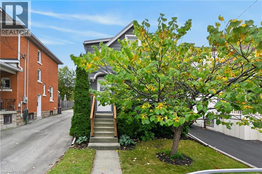 247 Homewood Avenue, Hamilton, ON