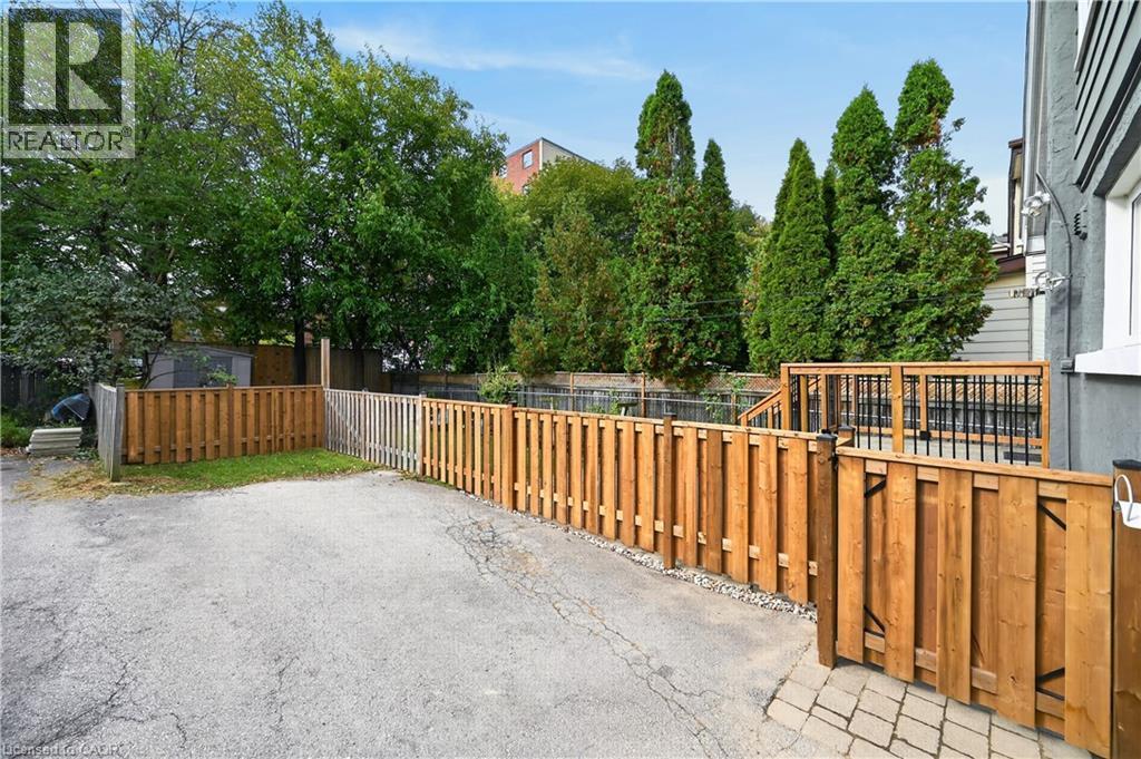 247 Homewood Avenue, Hamilton, ON