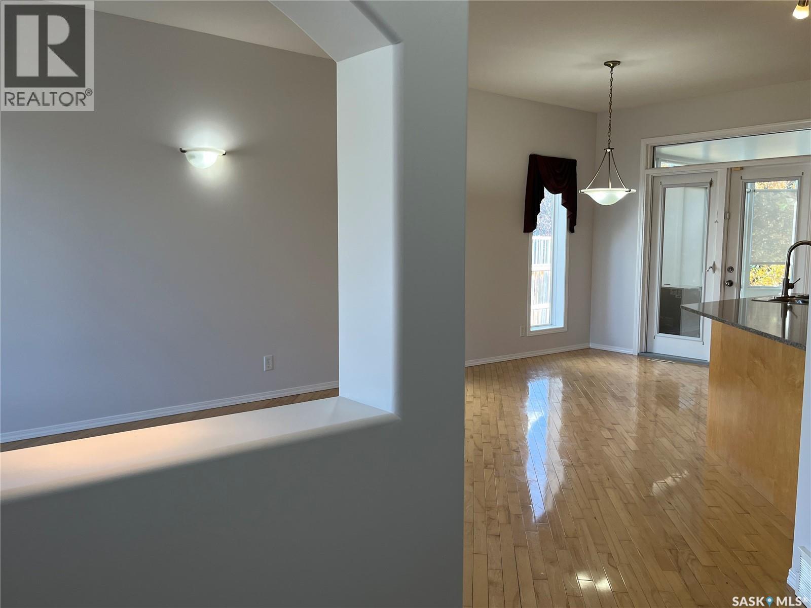 823 Beechmont Lane, Saskatoon, SK