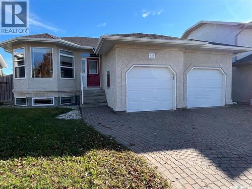 823 Beechmont Lane, Saskatoon, SK 