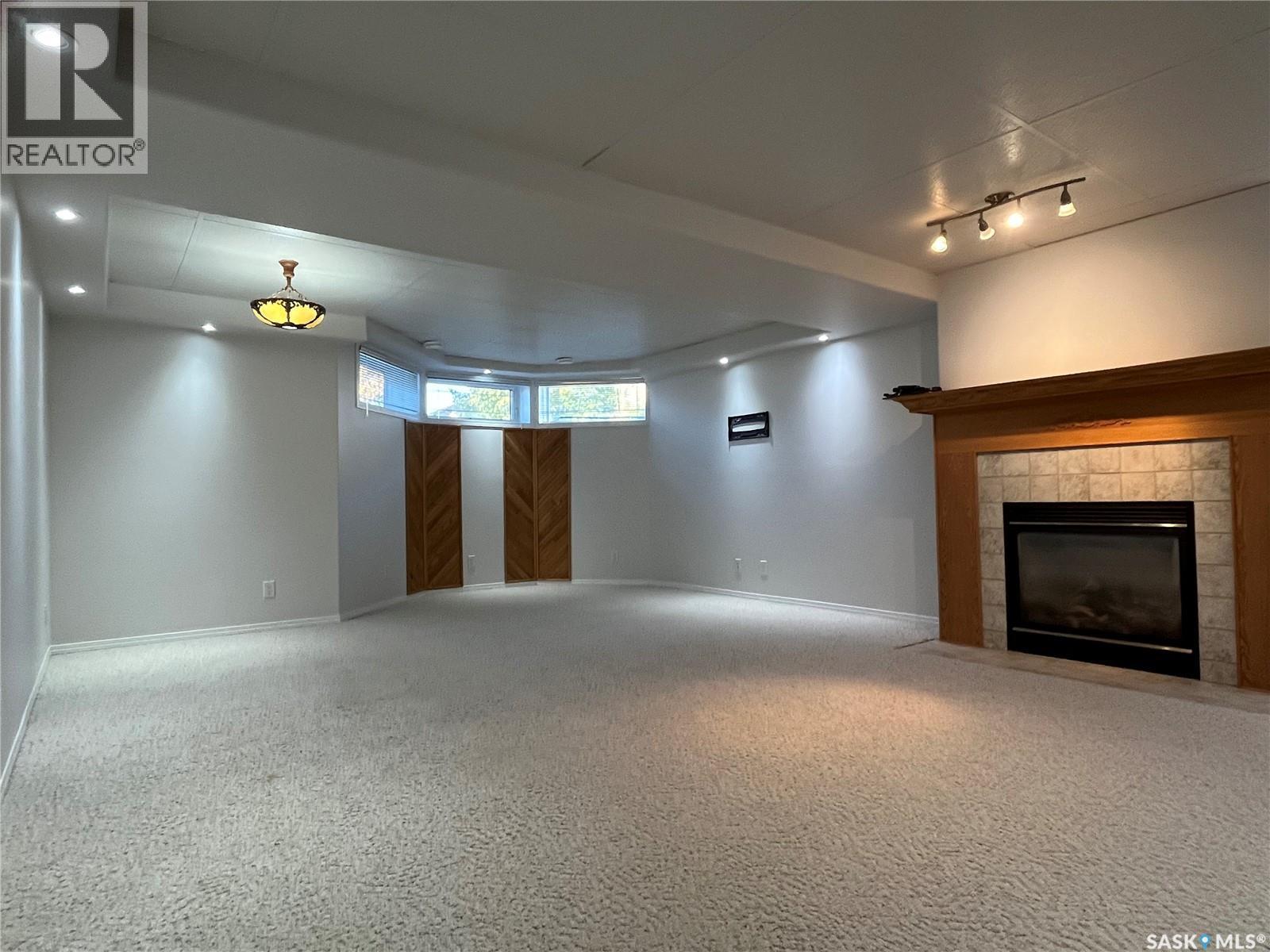 823 Beechmont Lane, Saskatoon, SK