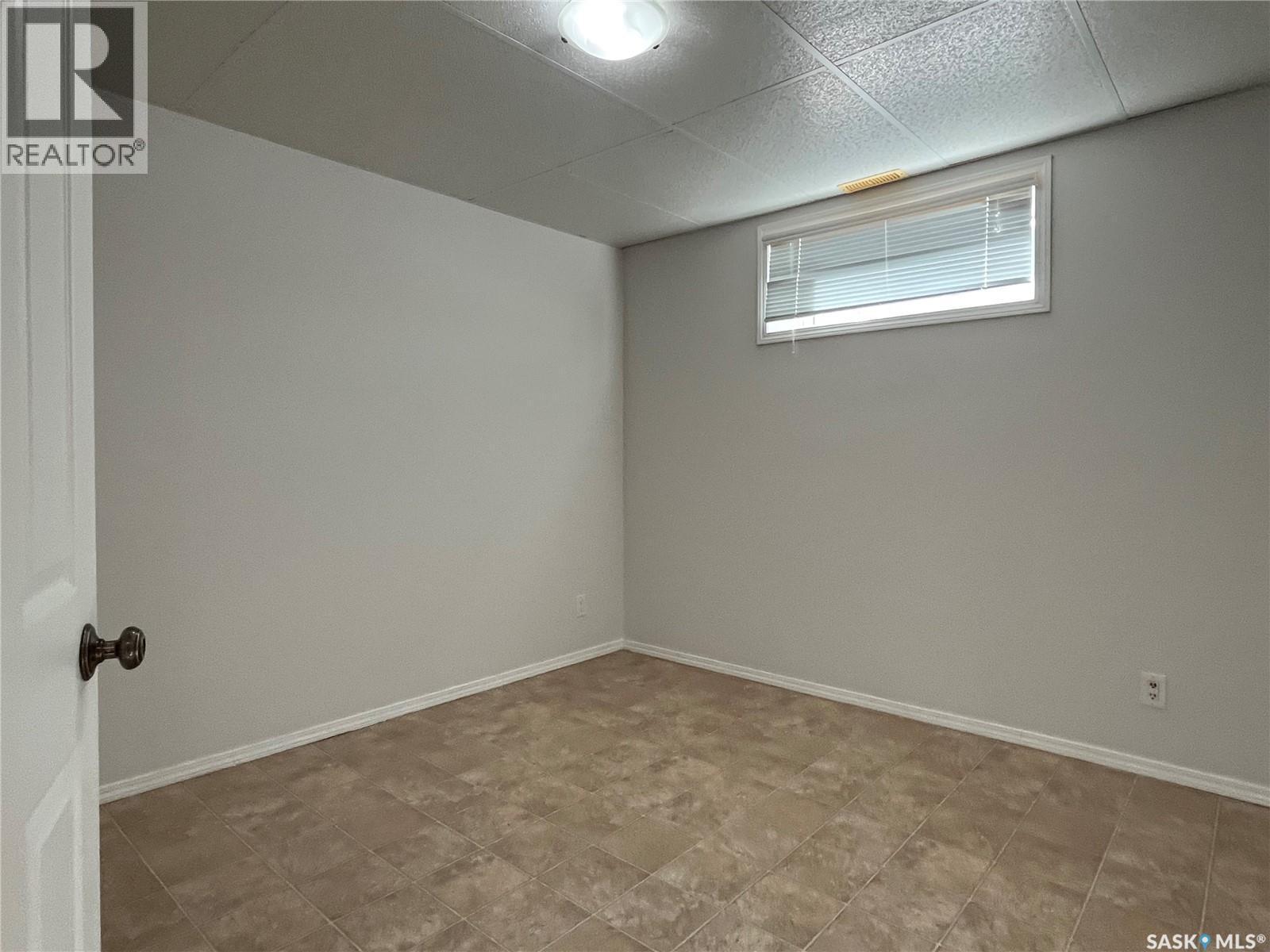 823 Beechmont Lane, Saskatoon, SK