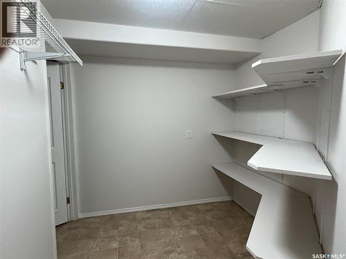 823 Beechmont Lane, Saskatoon, SK 