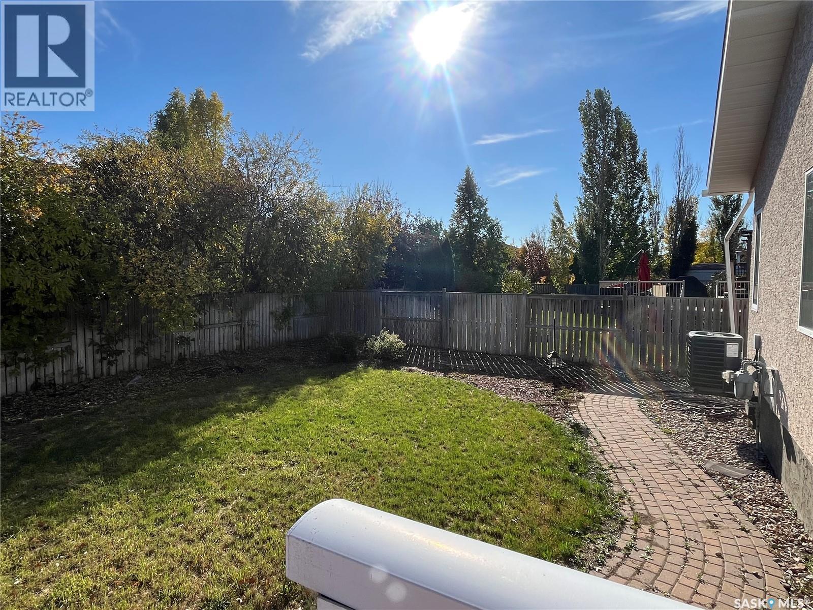 823 Beechmont Lane, Saskatoon, SK